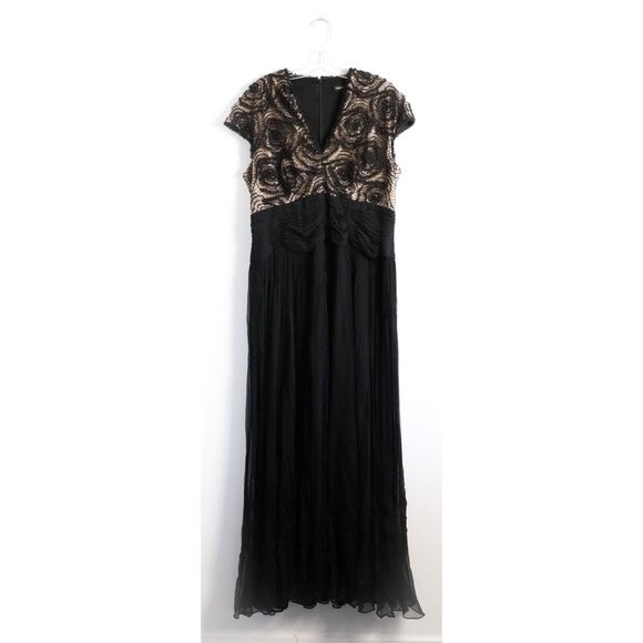 Tadashi Shoji Dresses & Skirts - Tadashi Shoji evening dress black gown upscale chic maxi long event gala lace 16